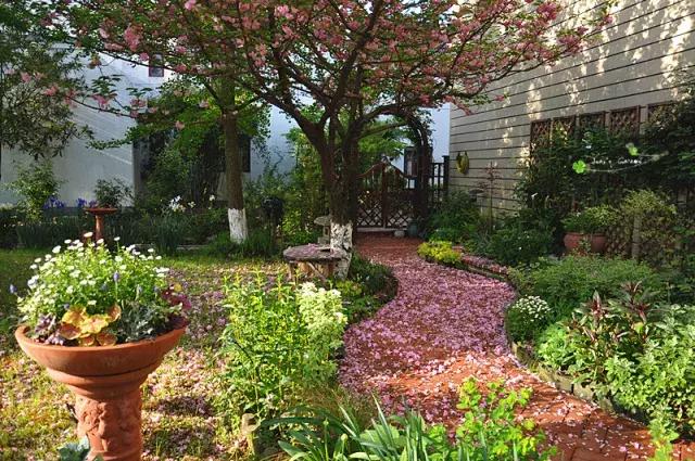 家庭园艺｜超美的庭院设计，您还不动心？动心就拿走用！