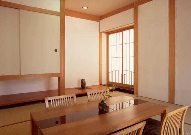 为什么日本家庭很少装瓷砖，只装地板？听专家一分析，才知太聪明