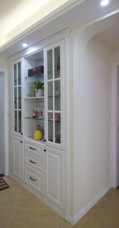 头一次见衣柜橱柜这样装，全屋定制家具果然靠谱，漂亮又省空间！