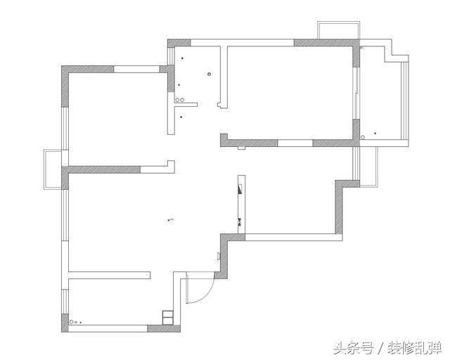 小户型入户门正对卫生间门怎么办？只需要两块布就能解决