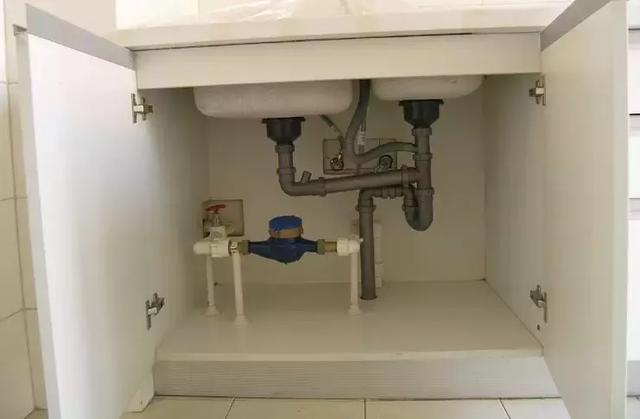 家庭遮丑大法：电表箱下水管道旧橱柜等，如何拯救这6个丑地方？