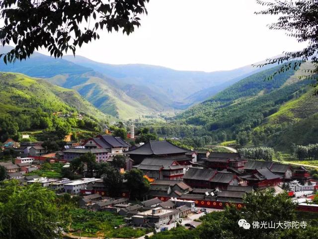 寺、庙、祠、观、庵有什么区别？