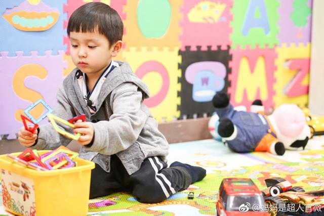 妈超3暴露不同年龄孩子不同的儿童房，明星如何装饰宝宝的房间