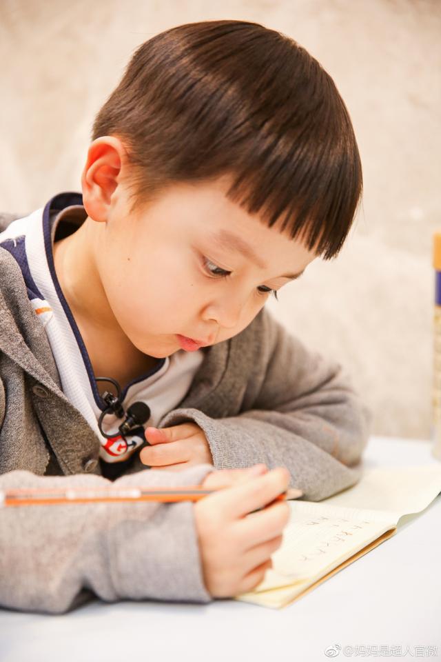 妈超3暴露不同年龄孩子不同的儿童房，明星如何装饰宝宝的房间