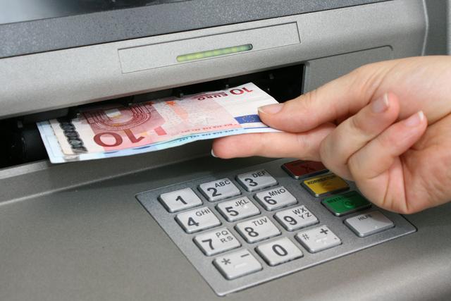 ATM机如何出钞？马桶怎么抽水？生活中习以为常的设备机械原理图
