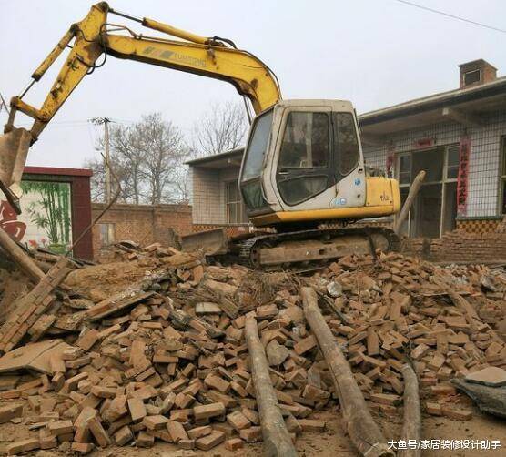 预算30万建两层半小别墅, 被邻居嘲讽白日做梦, 完工后邻居无话可说