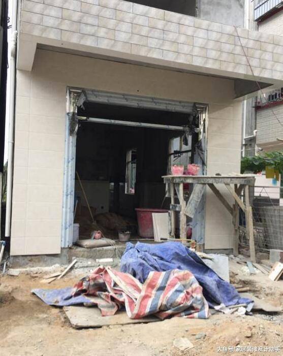 砸36万建4.5米宽的三层自建房, 没人监工, 钱花了还没建好后悔死了